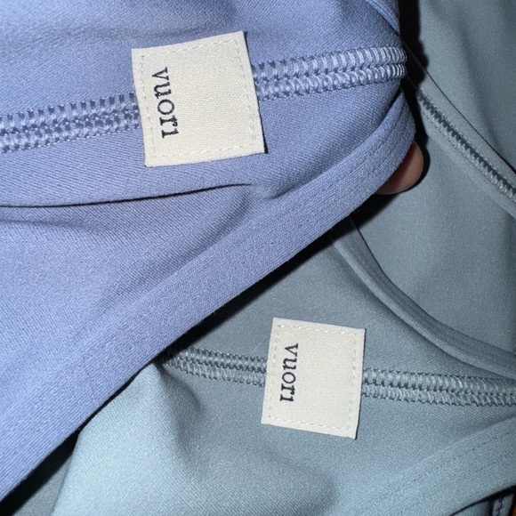 Vuori Blue Heron or Vintage Pistachio NWT Sports Bra - Picture 6 of 11